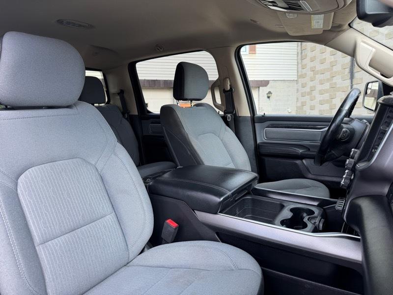 RAM 1500 Big Horn Crew Cab SWB 4WD 2019