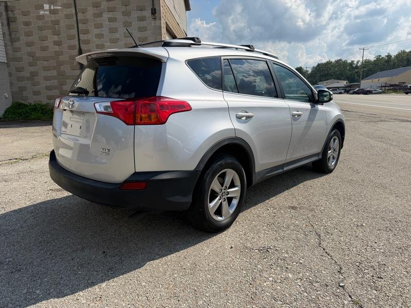 Toyota RAV4 XLE AWD 2015