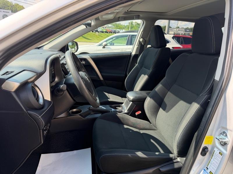 Toyota RAV4 XLE AWD 2015