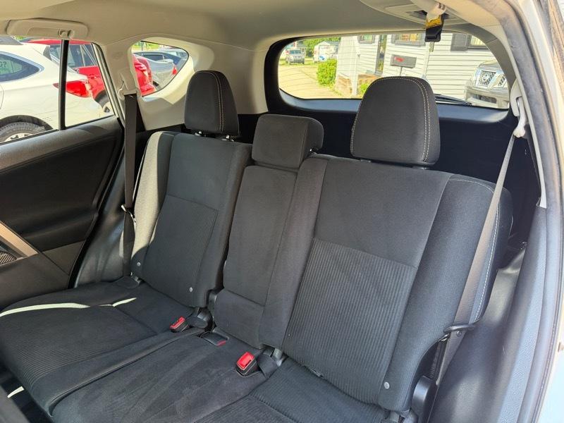Toyota RAV4 XLE AWD 2015