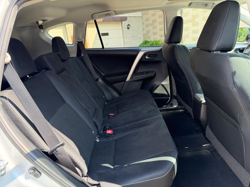 Toyota RAV4 XLE AWD 2015