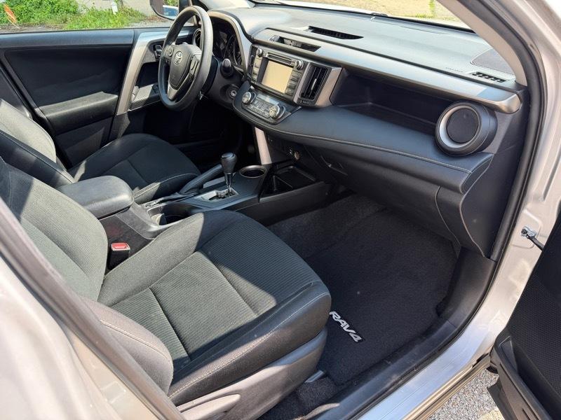 Toyota RAV4 XLE AWD 2015