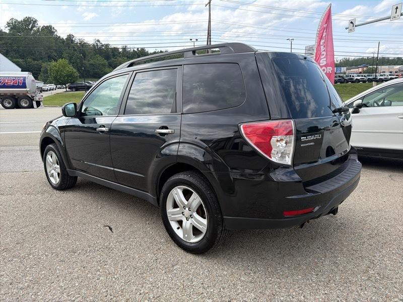Subaru Forester 2.5X Premium 2010