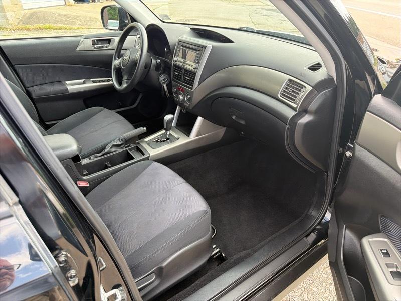 Subaru Forester 2.5X Premium 2010