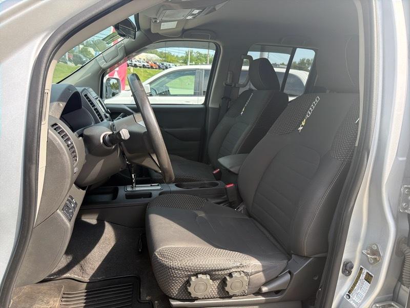 Nissan Frontier PRO-4X Crew Cab 4X4 V6 2019
