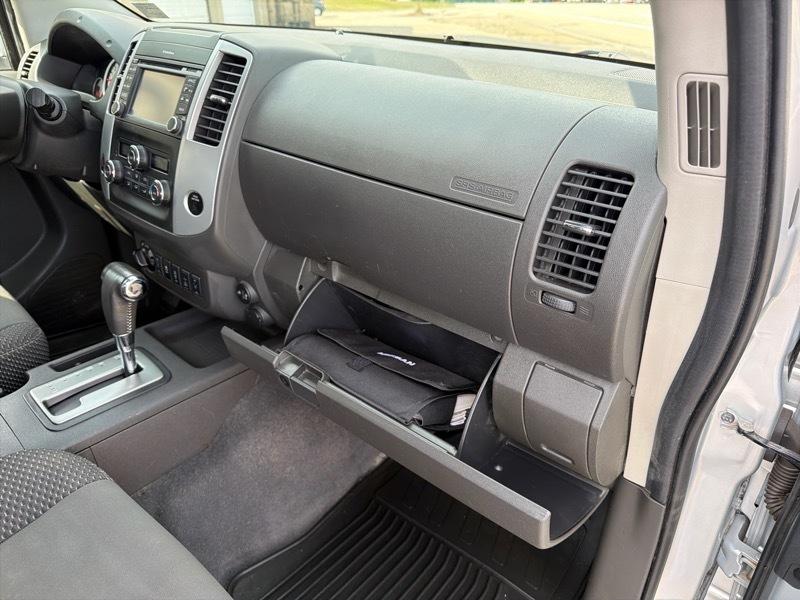 Nissan Frontier PRO-4X Crew Cab 4X4 V6 2019