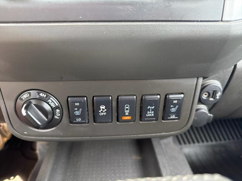 Nissan Frontier PRO-4X Crew Cab 4X4 V6 2019