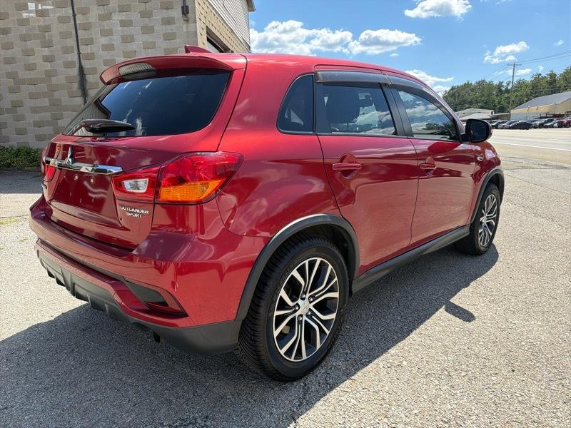 Mitsubishi Outlander Sport  2018