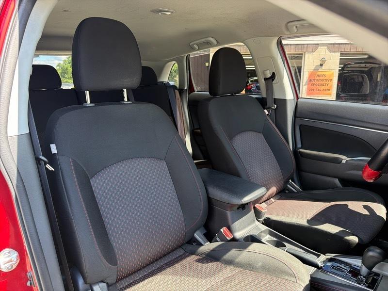 Mitsubishi Outlander Sport  2018