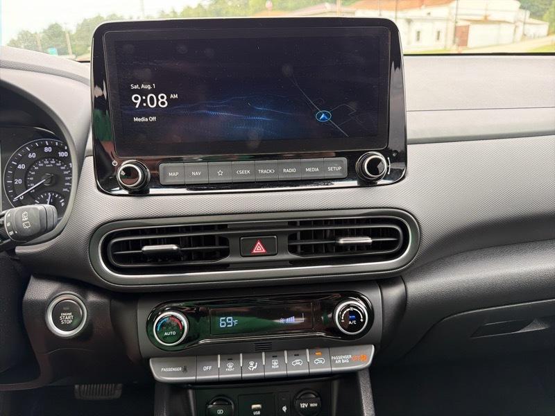 Hyundai Kona SEL AWD 2023
