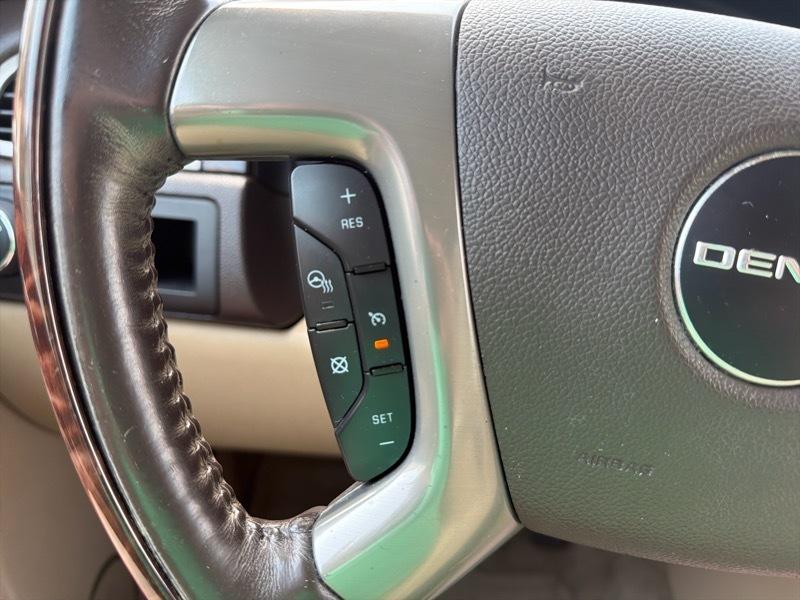 GMC Yukon Denali 4WD 2014