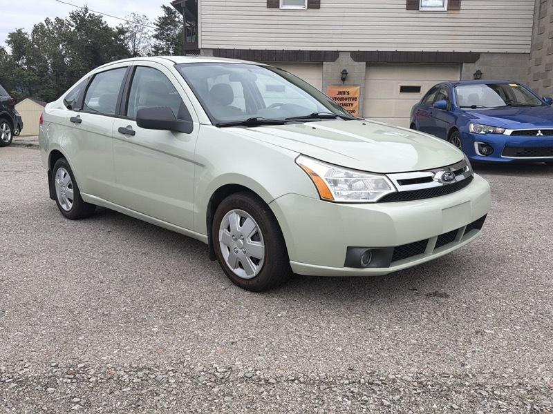 Ford Focus S Sedan 2011