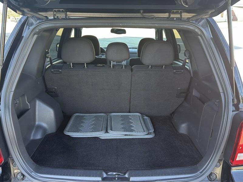 Ford Escape XLT 4WD 2012