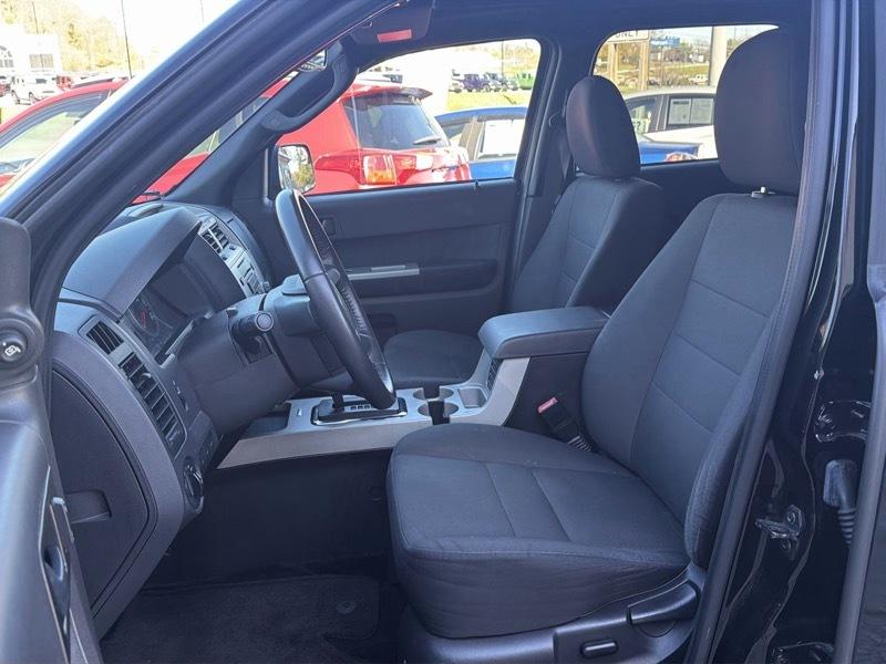 Ford Escape XLT 4WD 2012
