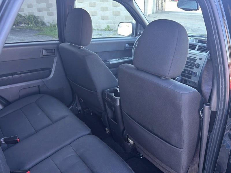 Ford Escape XLT 4WD 2012