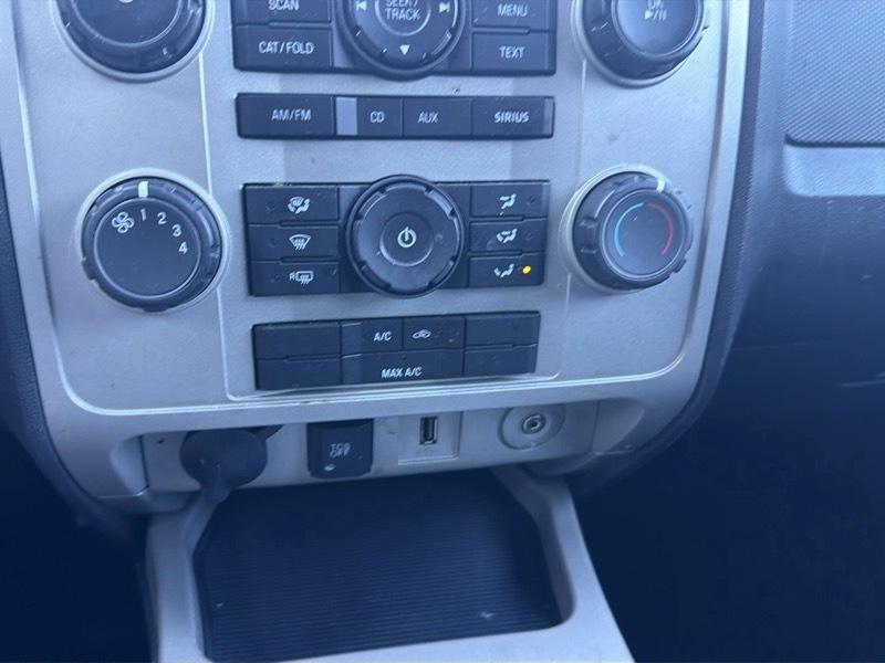Ford Escape XLT 4WD 2012