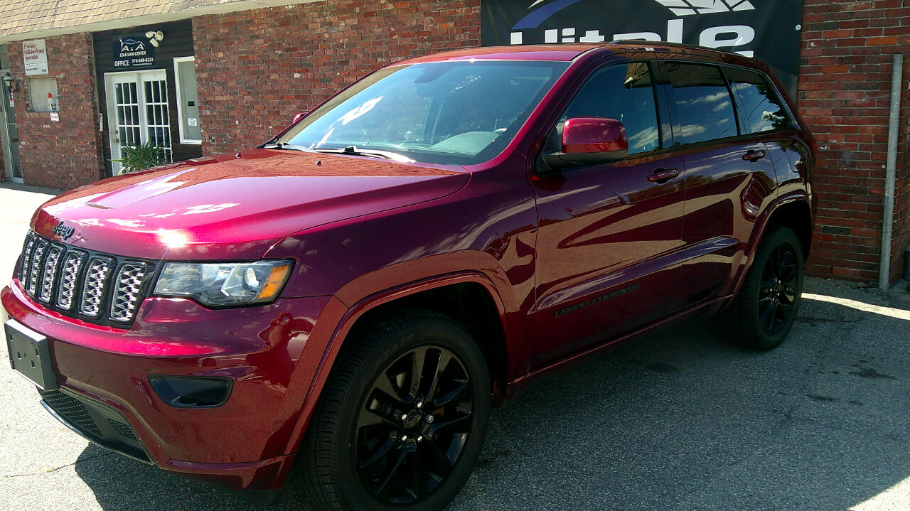 2017 Jeep Grand Cherokee Laredo photo 3