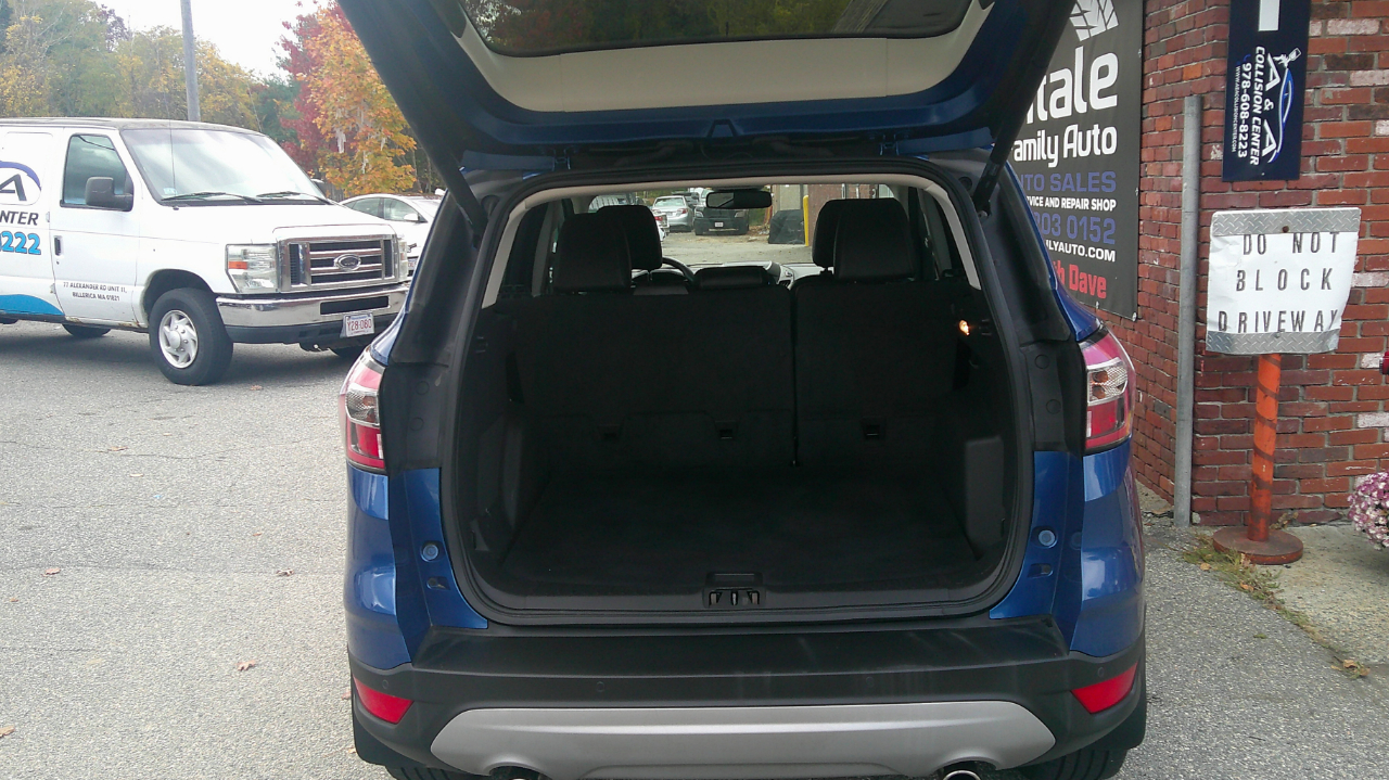 Ford Escape Titanium 4WD 2017 Ford Escape Titanium 4WD 2017