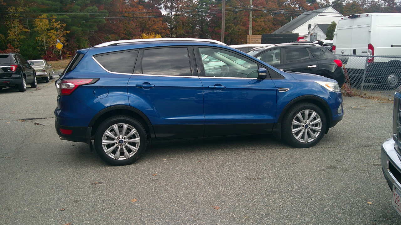 Ford Escape Titanium 4WD 2017 Ford Escape Titanium 4WD 2017