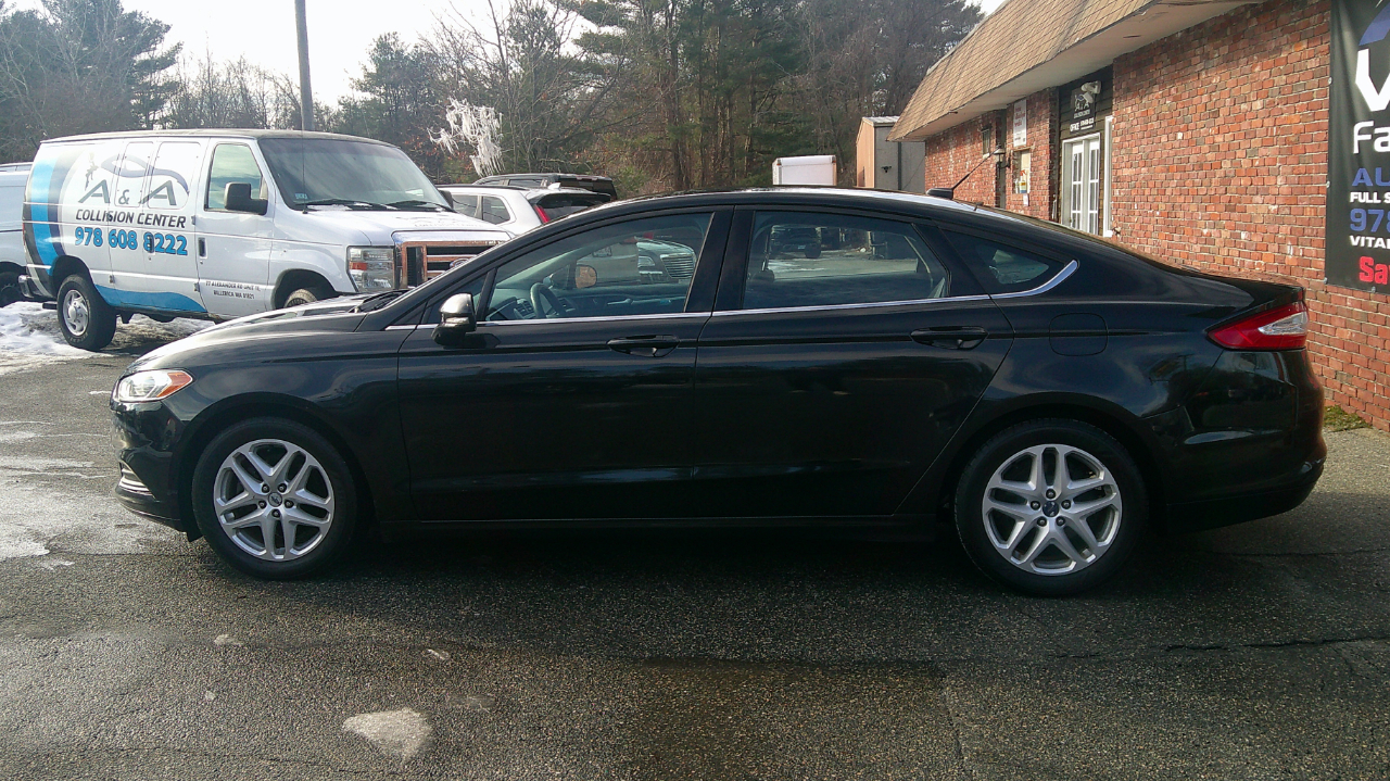 Ford Fusion SE 2015