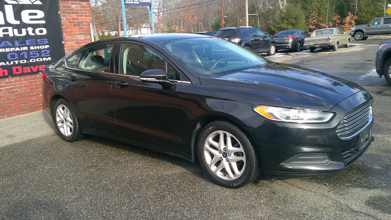 Ford Fusion SE 2015