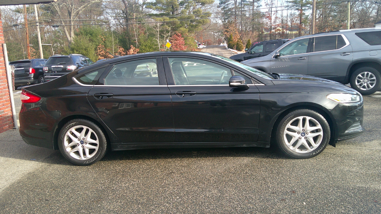 Ford Fusion SE 2015