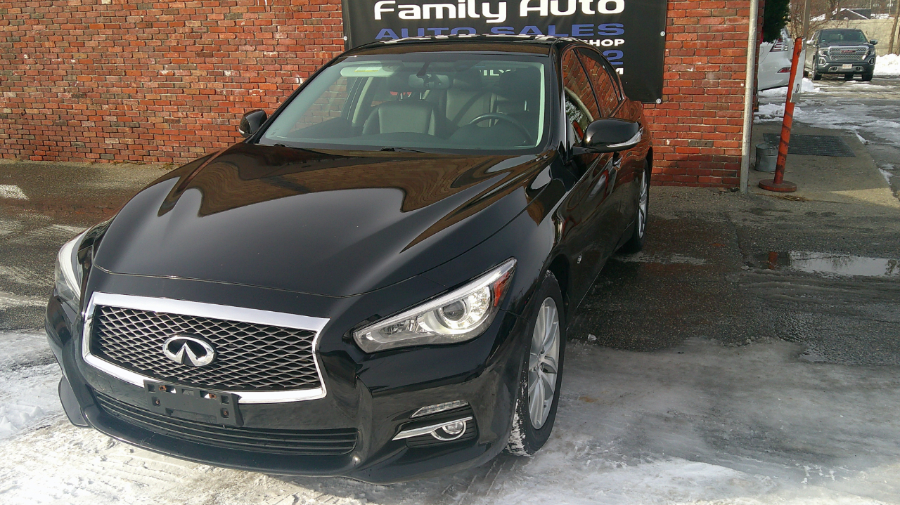 Infiniti Q50 Base AWD 2015
