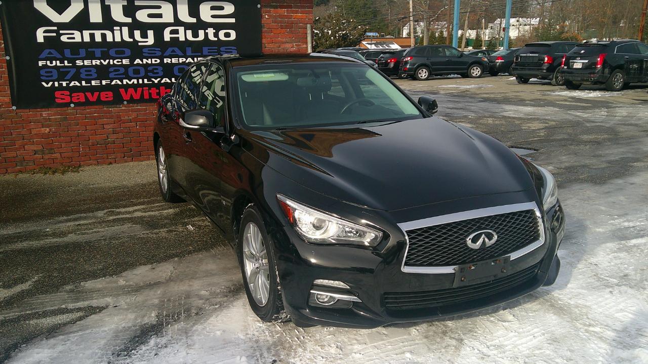 Infiniti Q50 Base AWD 2015