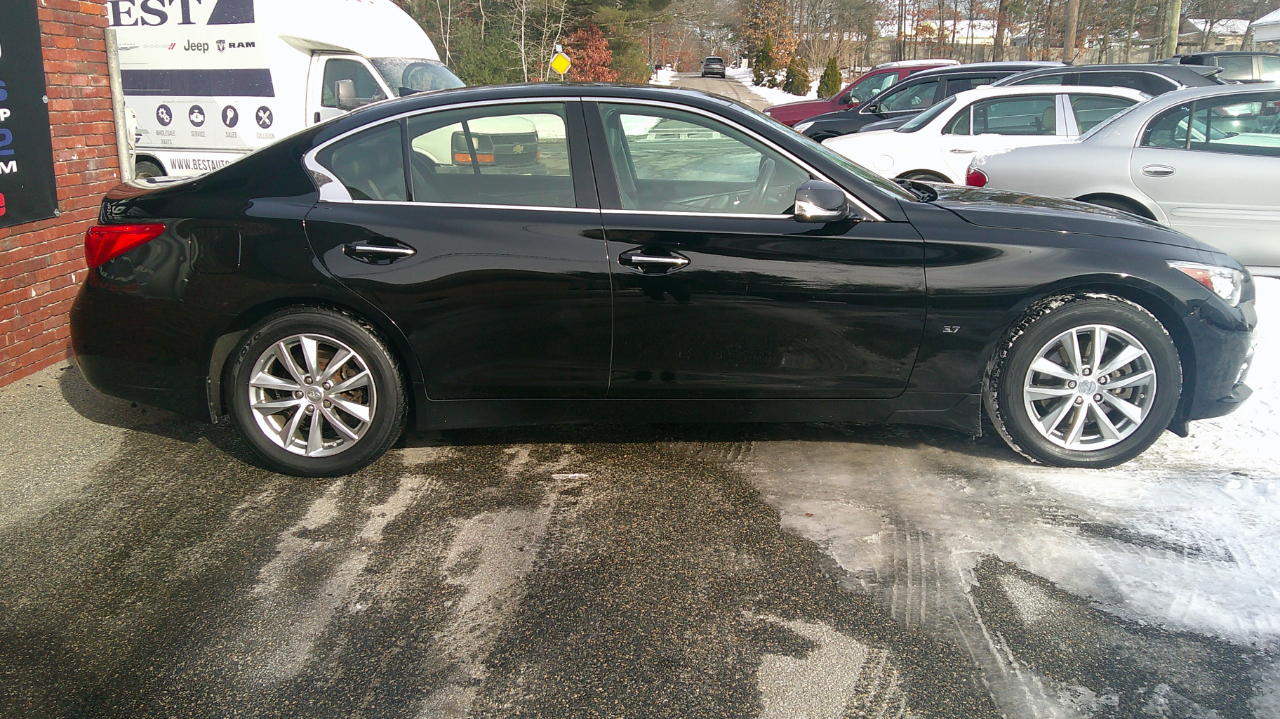 Infiniti Q50 Base AWD 2015