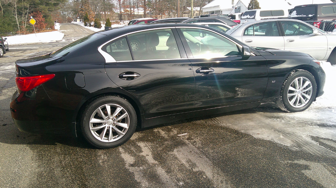 Infiniti Q50 Base AWD 2015