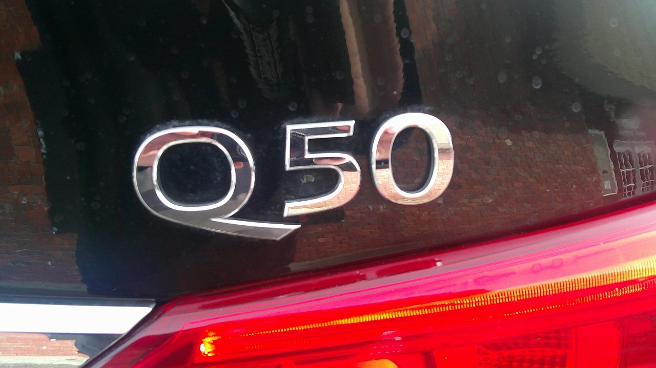 Infiniti Q50 Base AWD 2015