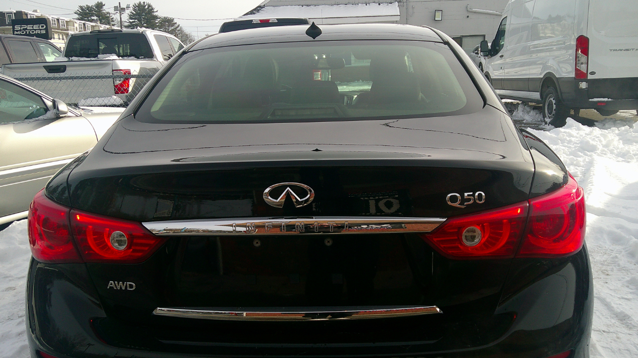 Infiniti Q50 Base AWD 2015