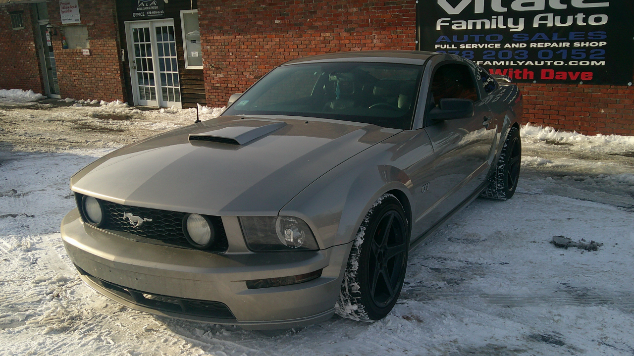 Ford Mustang GT Deluxe Coupe 2008