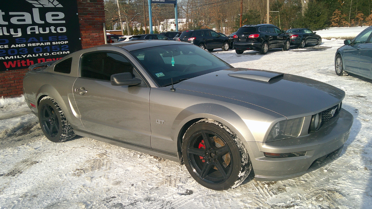 Ford Mustang GT Deluxe Coupe 2008