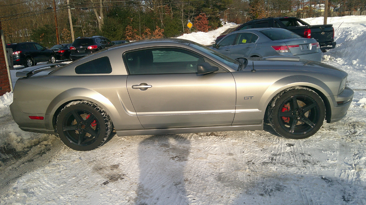 Ford Mustang GT Deluxe Coupe 2008