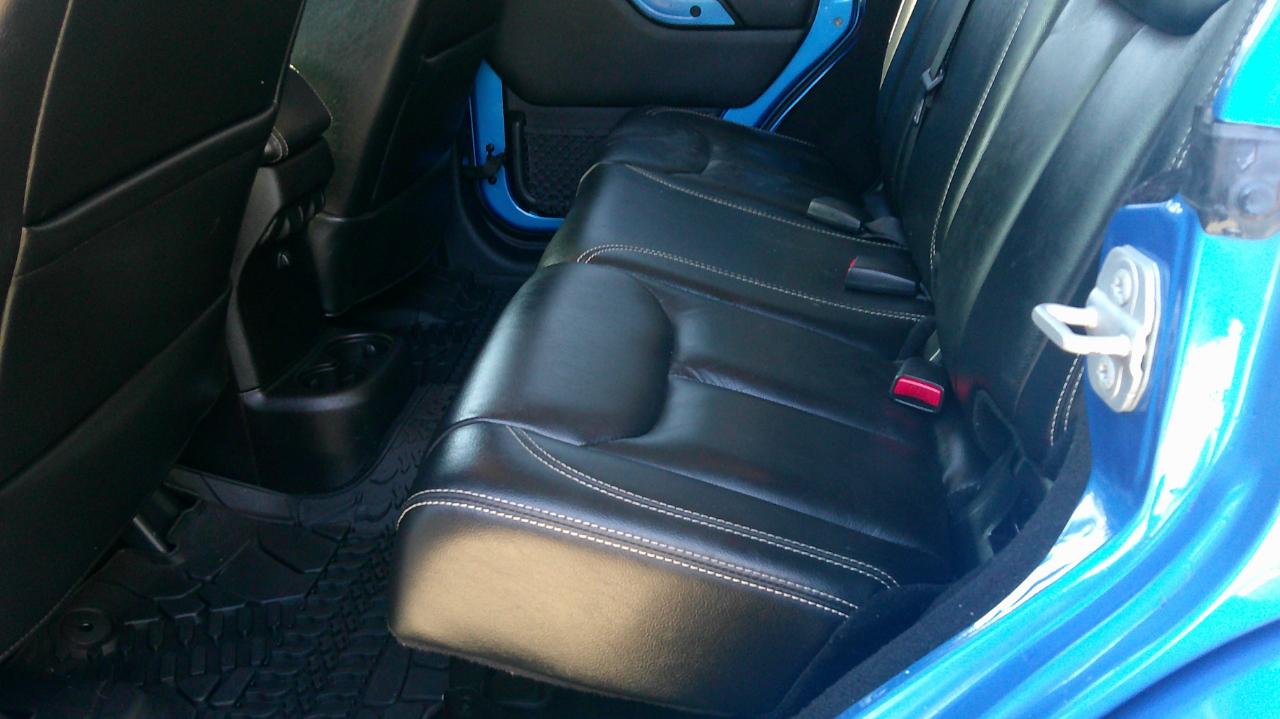 Jeep Wrangler Unlimited Sahara 4WD 2014