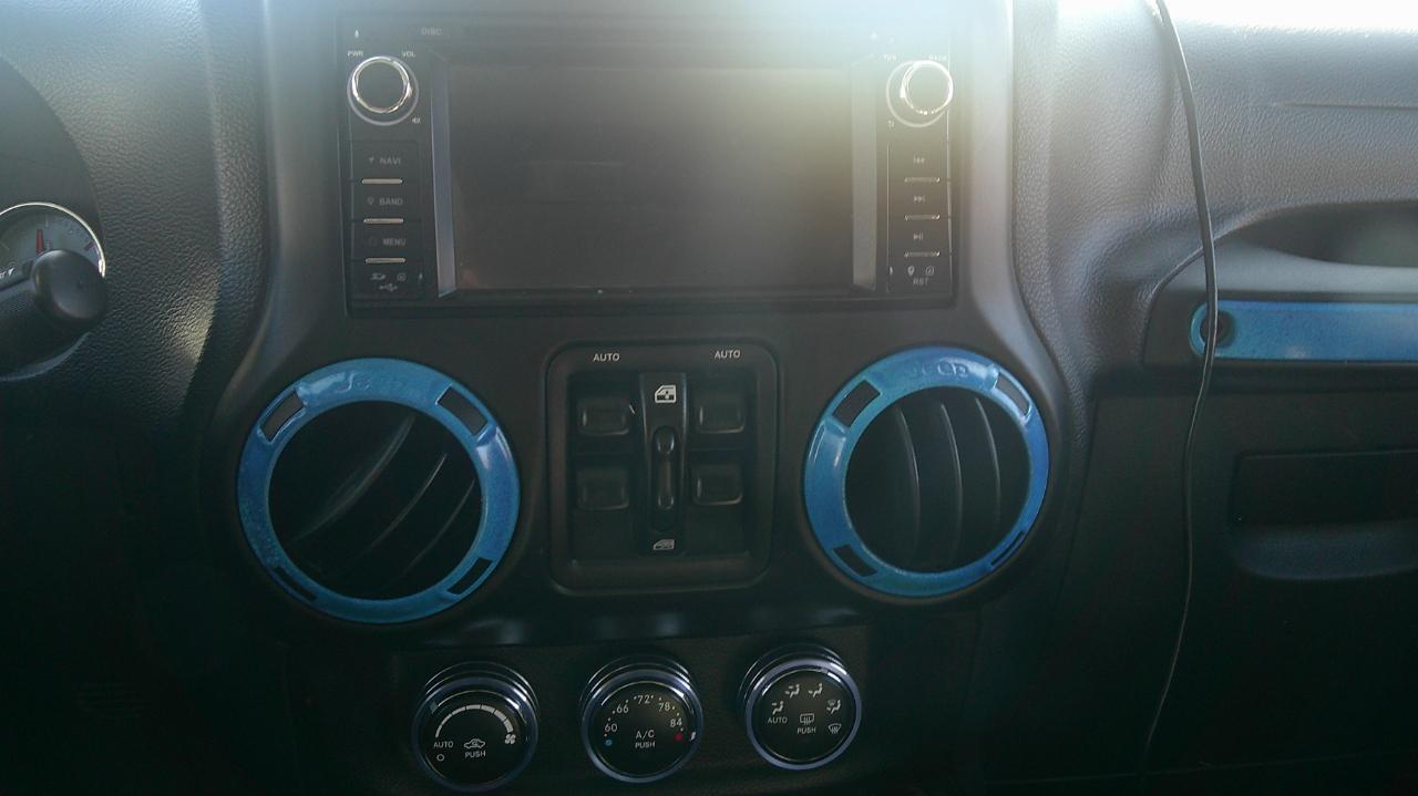 Jeep Wrangler Unlimited Sahara 4WD 2014