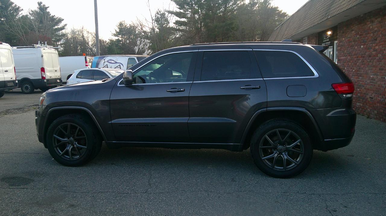 Jeep Grand Cherokee Laredo 4WD 2015