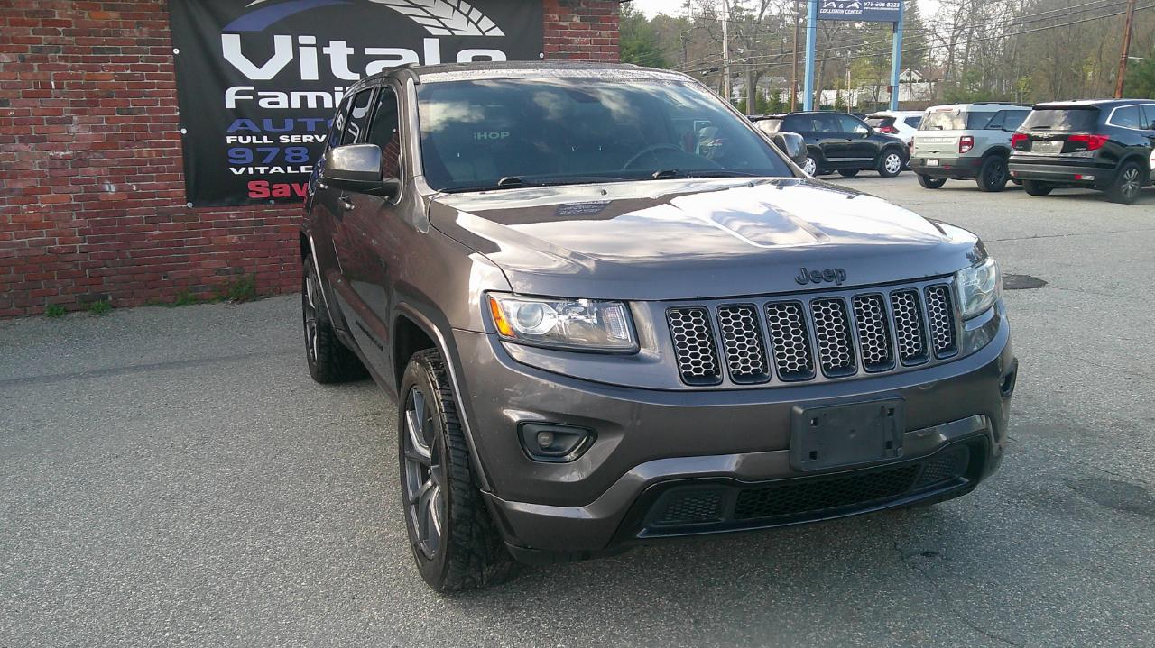 Jeep Grand Cherokee Laredo 4WD 2015