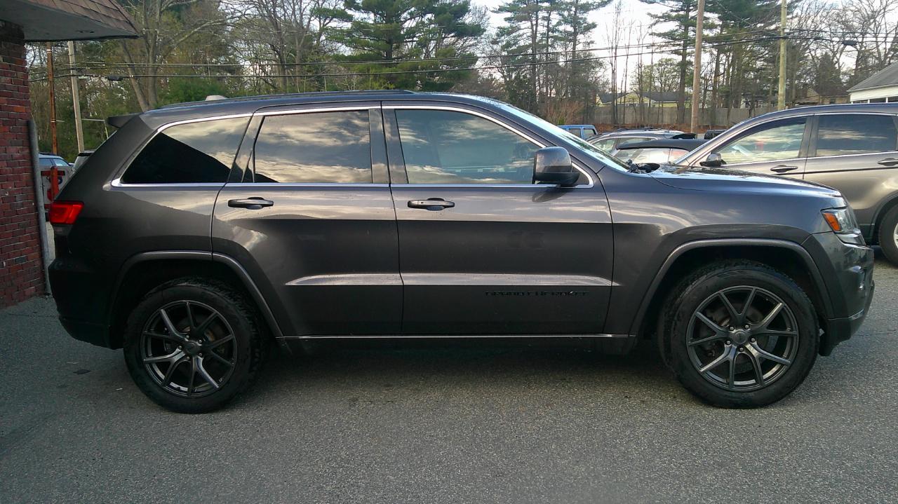 Jeep Grand Cherokee Laredo 4WD 2015