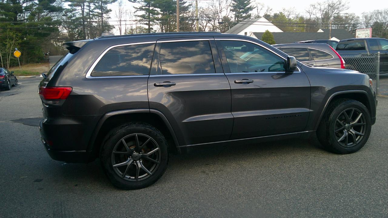 Jeep Grand Cherokee Laredo 4WD 2015