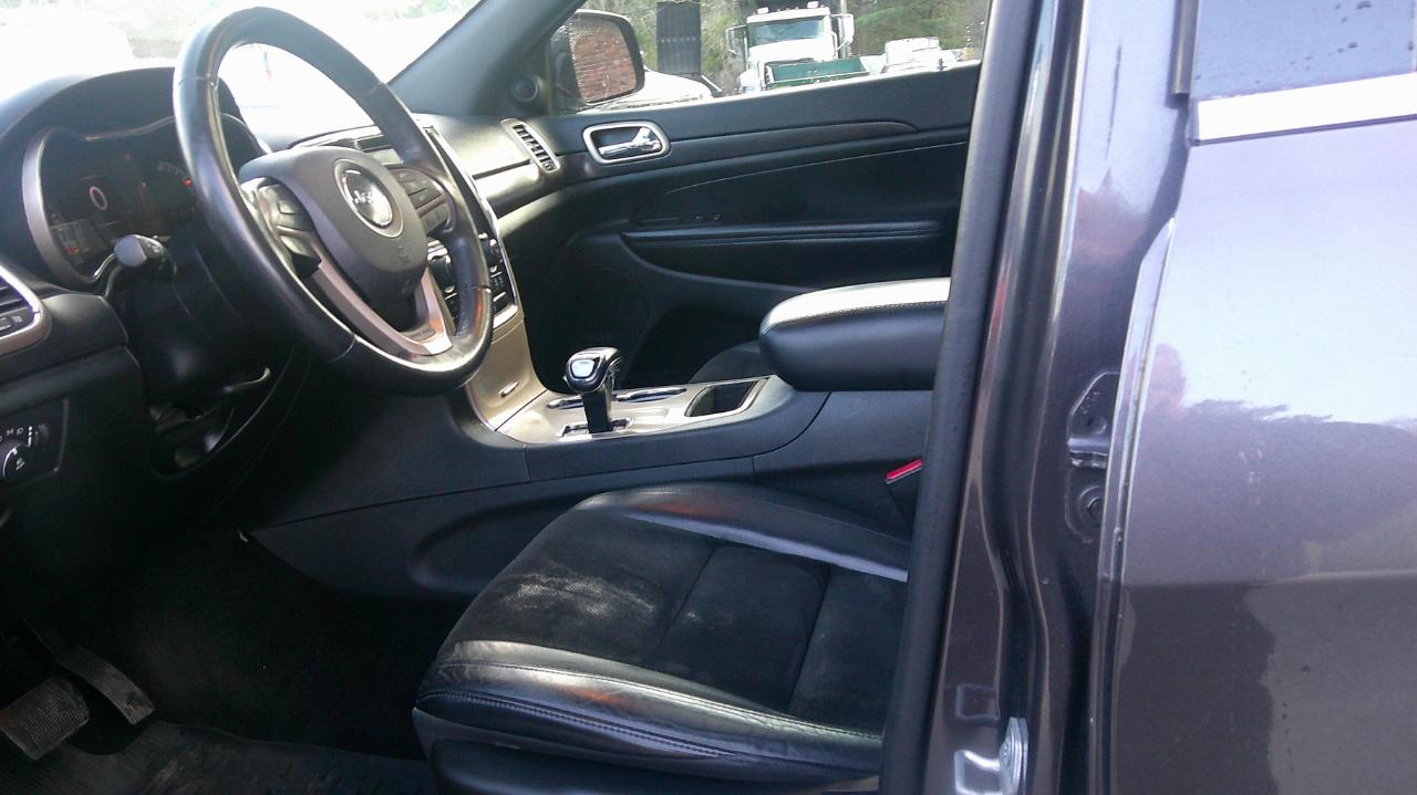 Jeep Grand Cherokee Laredo 4WD 2015