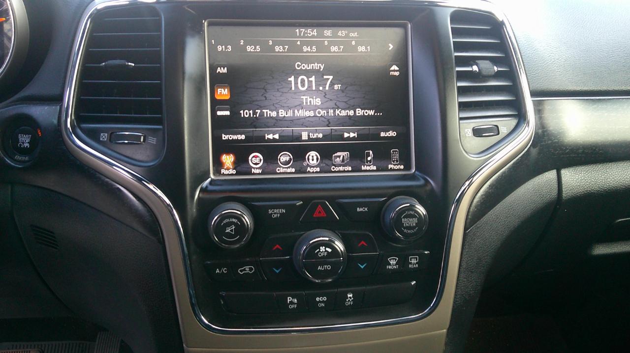 Jeep Grand Cherokee Laredo 4WD 2015