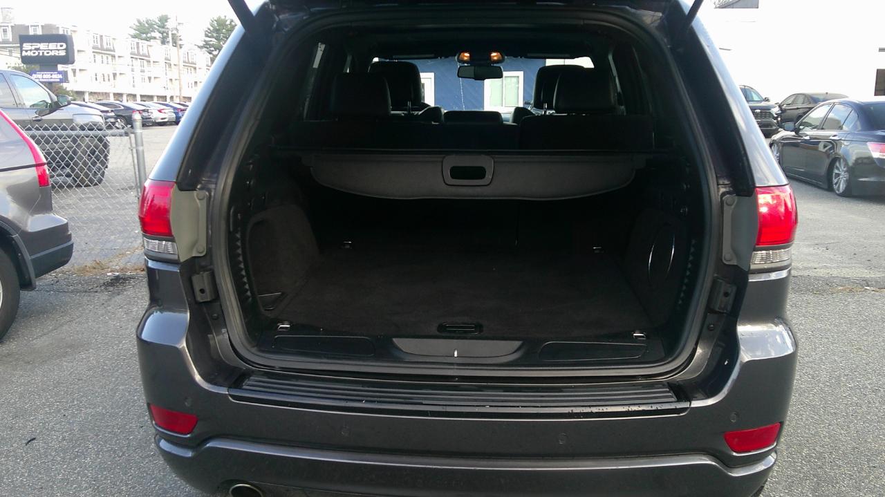 Jeep Grand Cherokee Laredo 4WD 2015