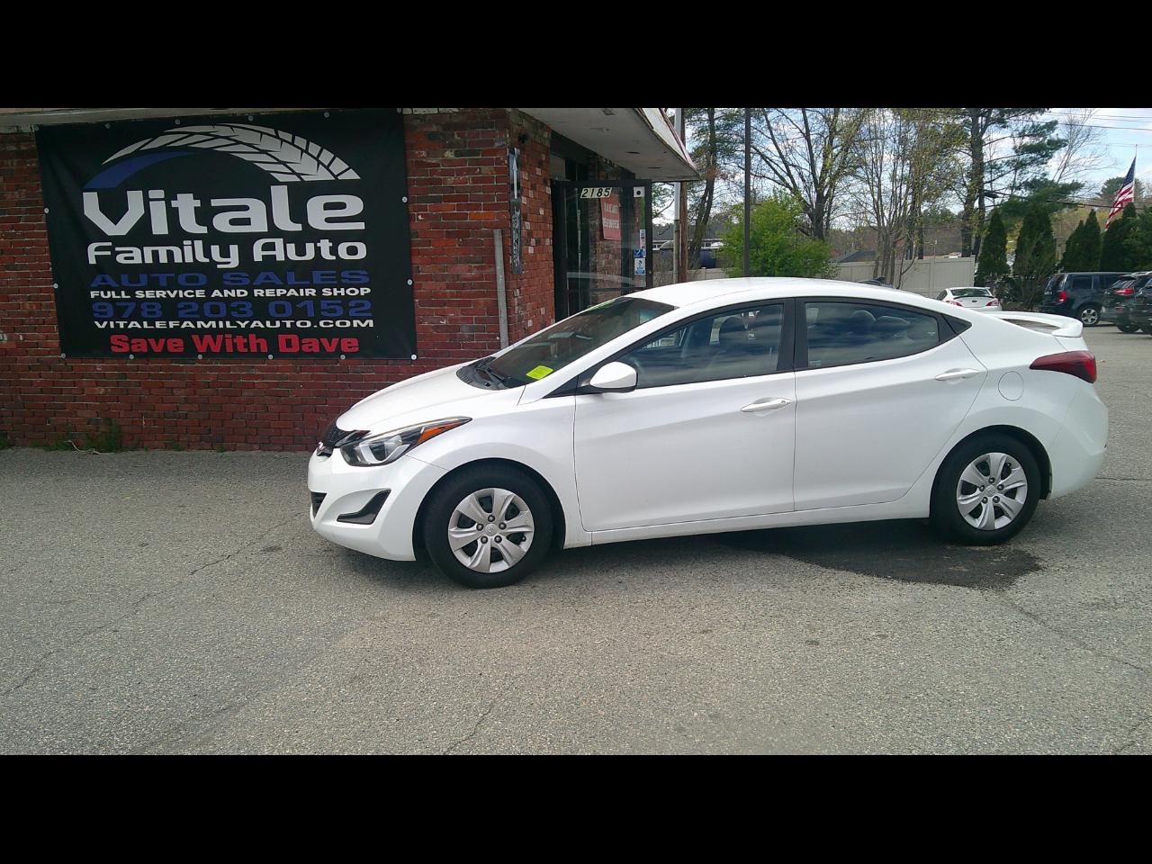 Hyundai Elantra SE 6AT 2016