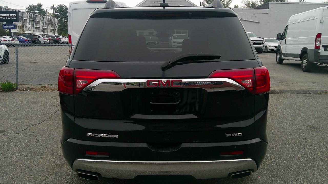 GMC Acadia Denali AWD 2018