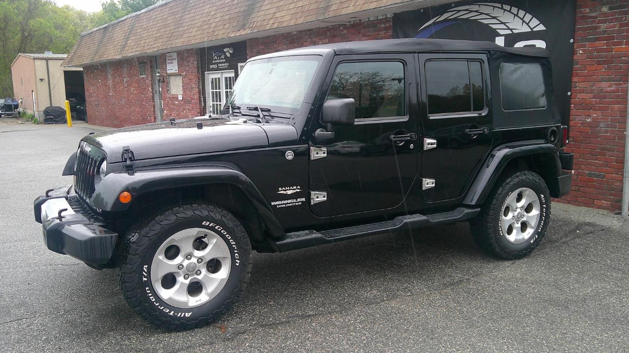 Jeep Wrangler Unlimited Sahara 4WD 2013