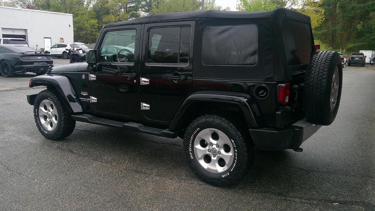 Jeep Wrangler Unlimited Sahara 4WD 2013