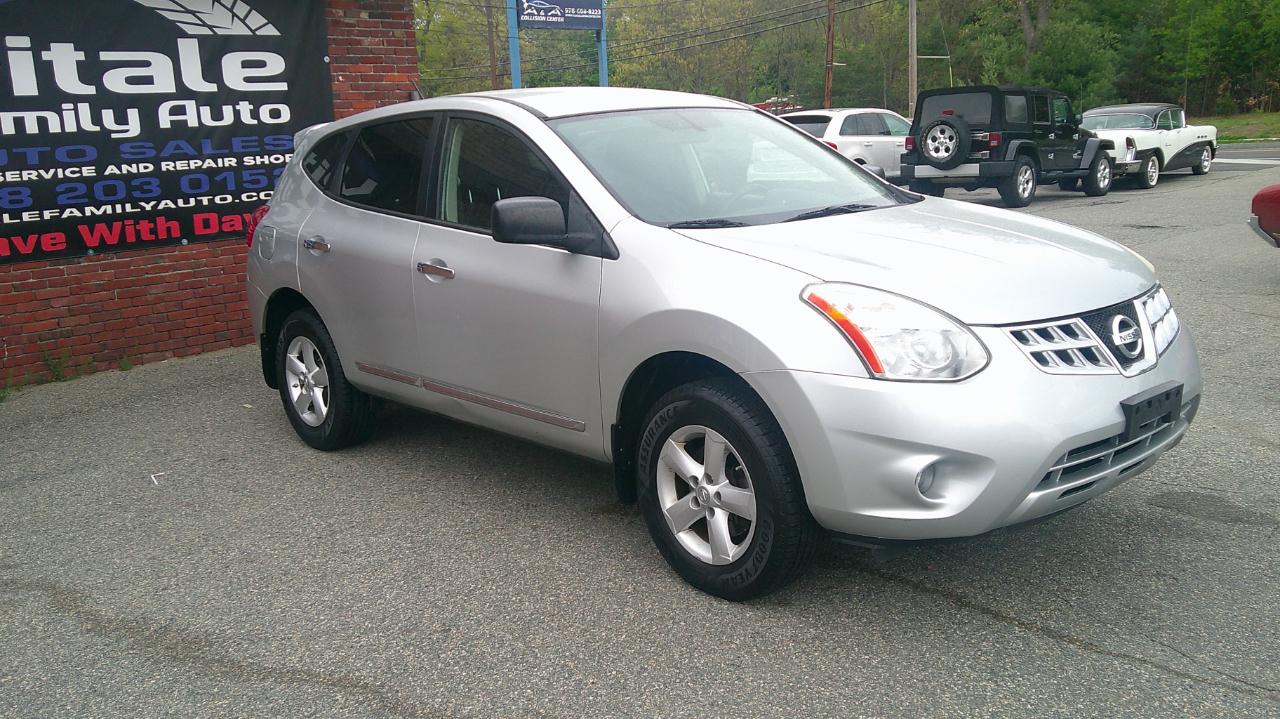 Nissan Rogue S FWD Krom Edition 2012