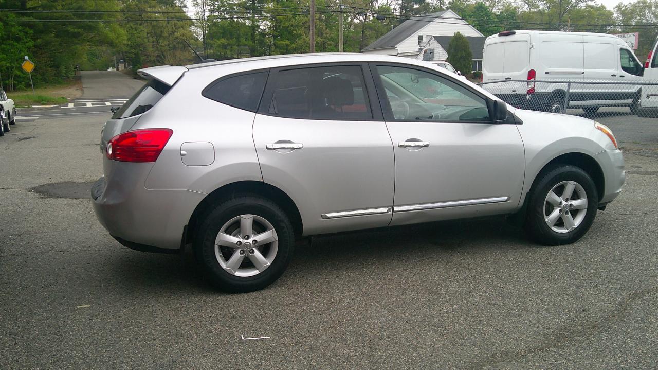 Nissan Rogue S FWD Krom Edition 2012